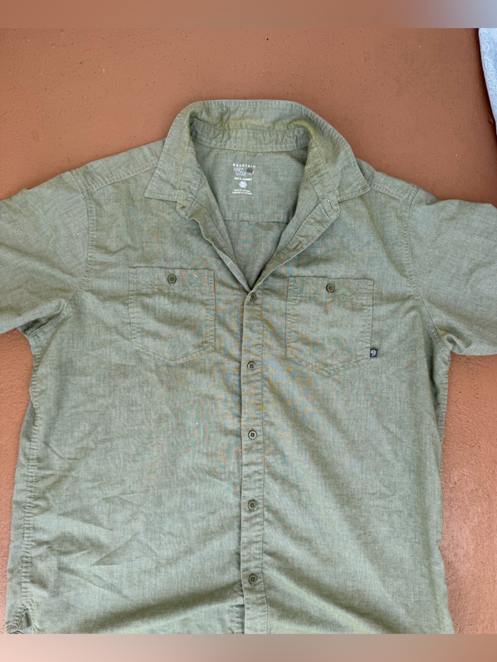 Mountain Hardwear Olive Green Short-Sleeve Button Shirt